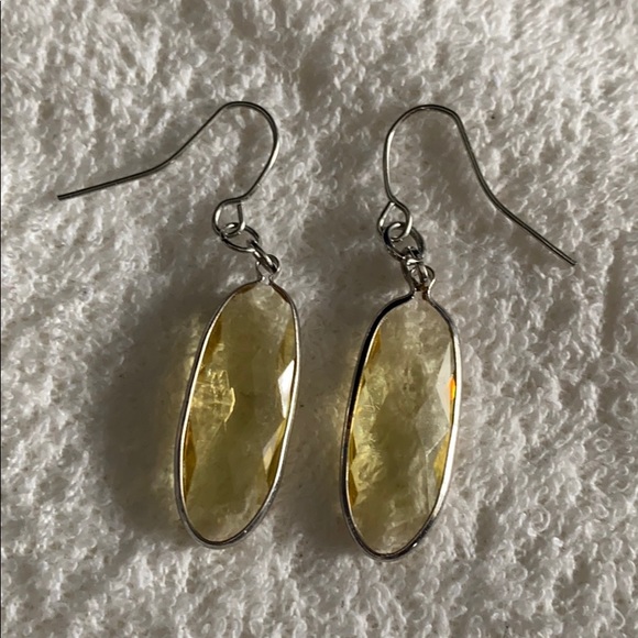 Jewelry - Yellow/green dangle earrings